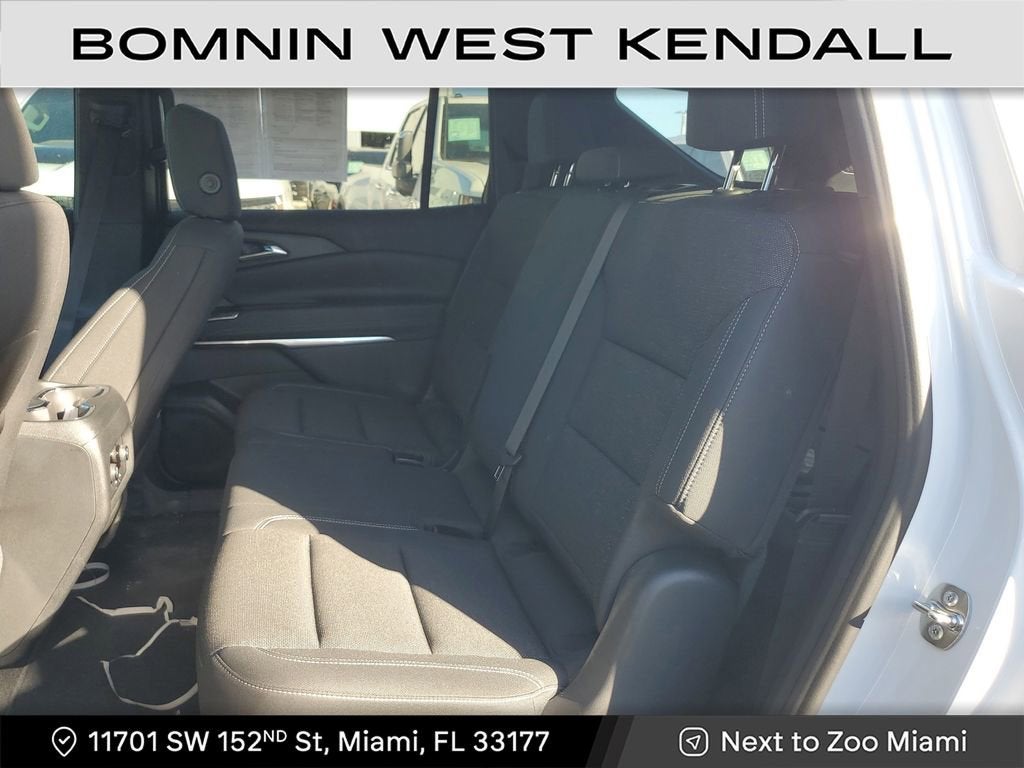 2024 Chevrolet Traverse LS