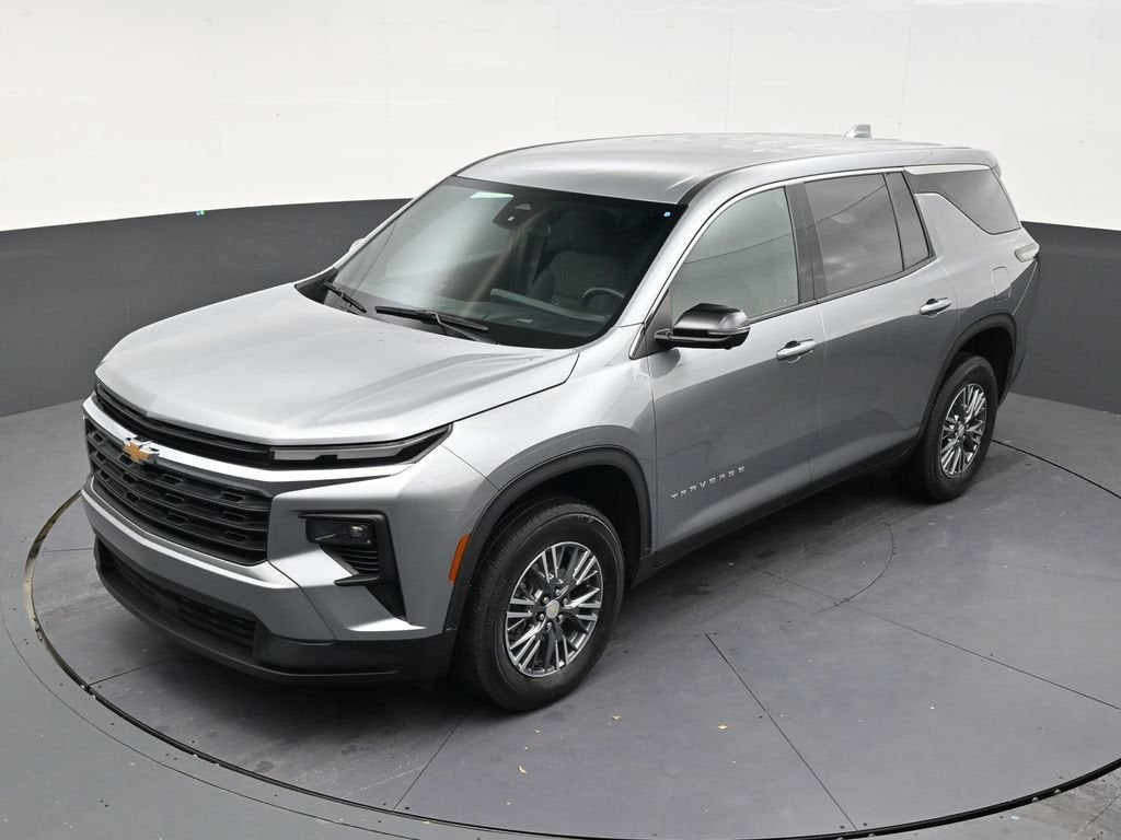 2024 Chevrolet Traverse LS