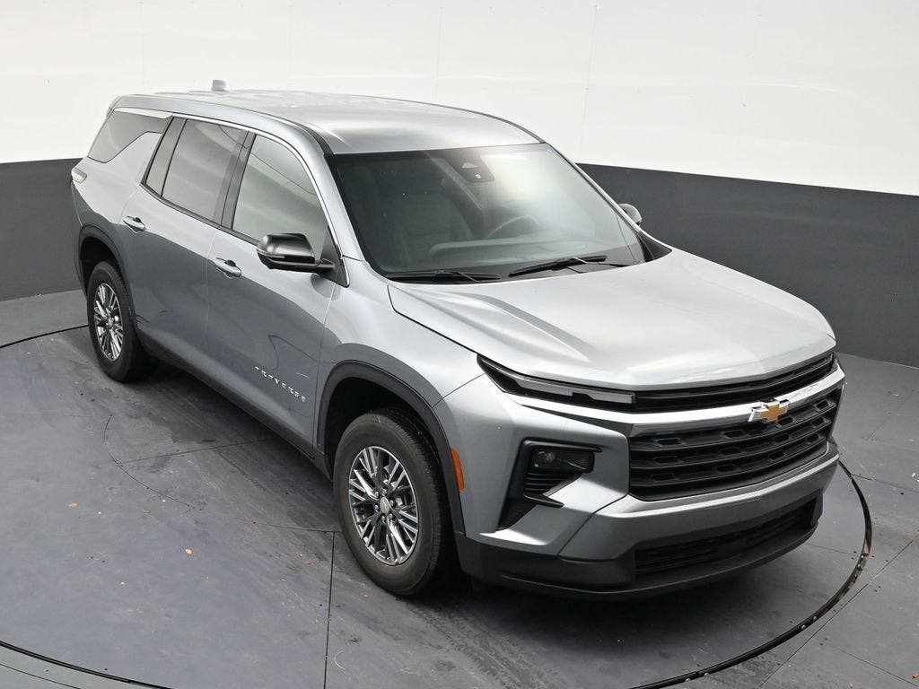 2024 Chevrolet Traverse LS