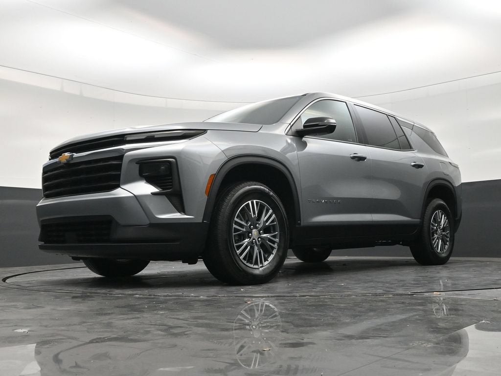 2024 Chevrolet Traverse LS