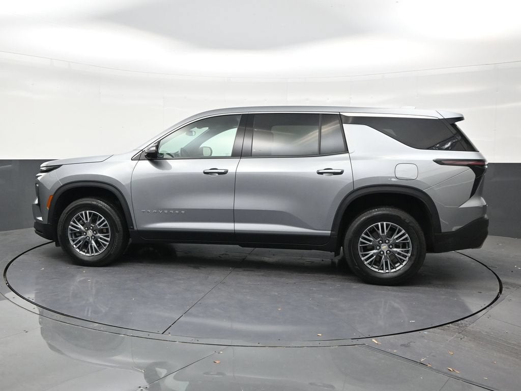2024 Chevrolet Traverse LS