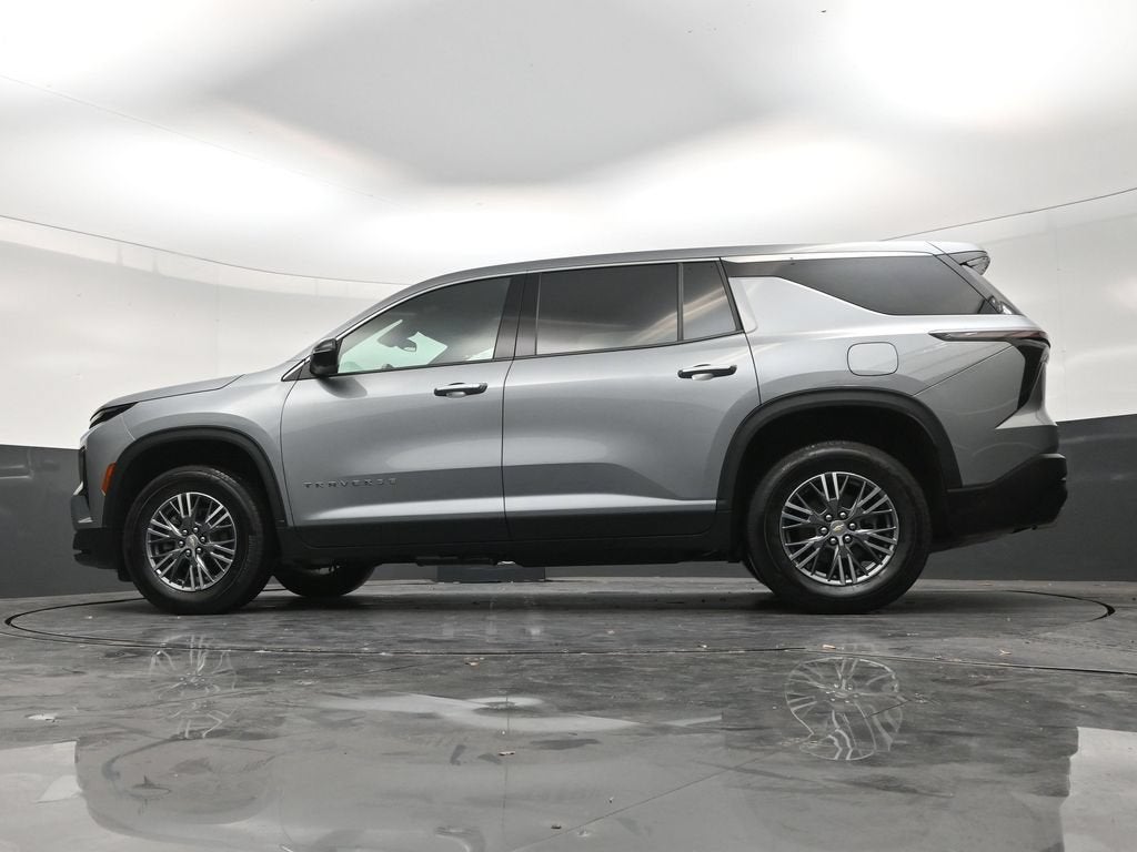2024 Chevrolet Traverse LS