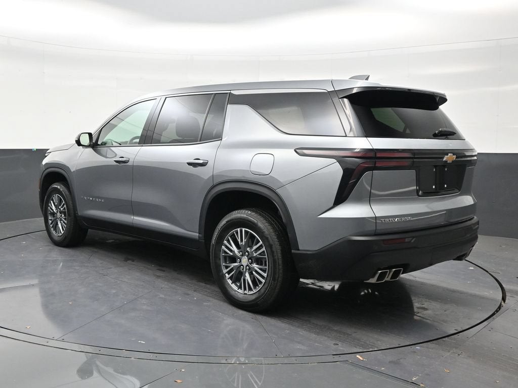 2024 Chevrolet Traverse LS