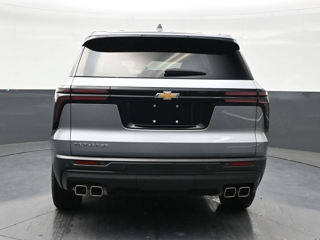 2024 Chevrolet Traverse LS