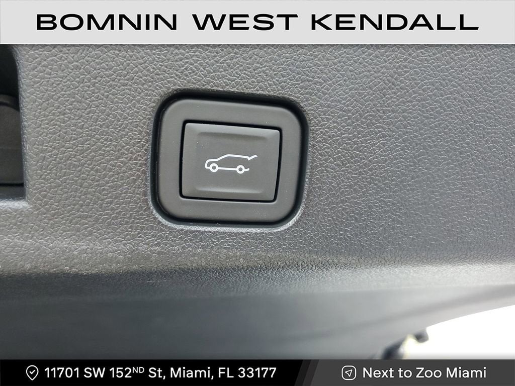 2024 Chevrolet Traverse LS