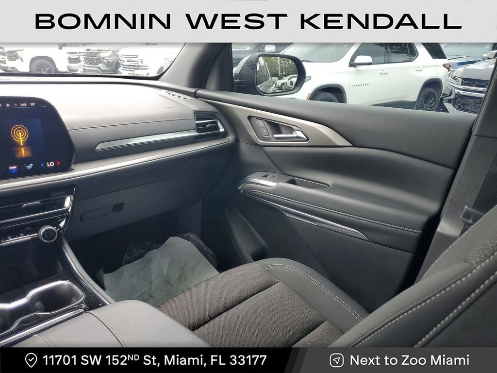 2024 Chevrolet Traverse LS