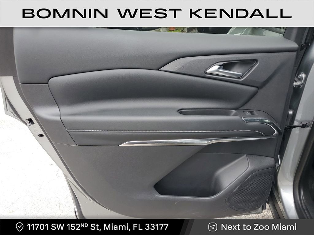 2024 Chevrolet Traverse LS