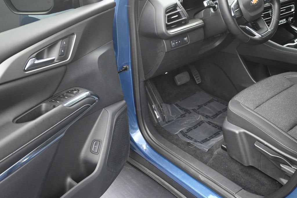 2024 Chevrolet Traverse LS