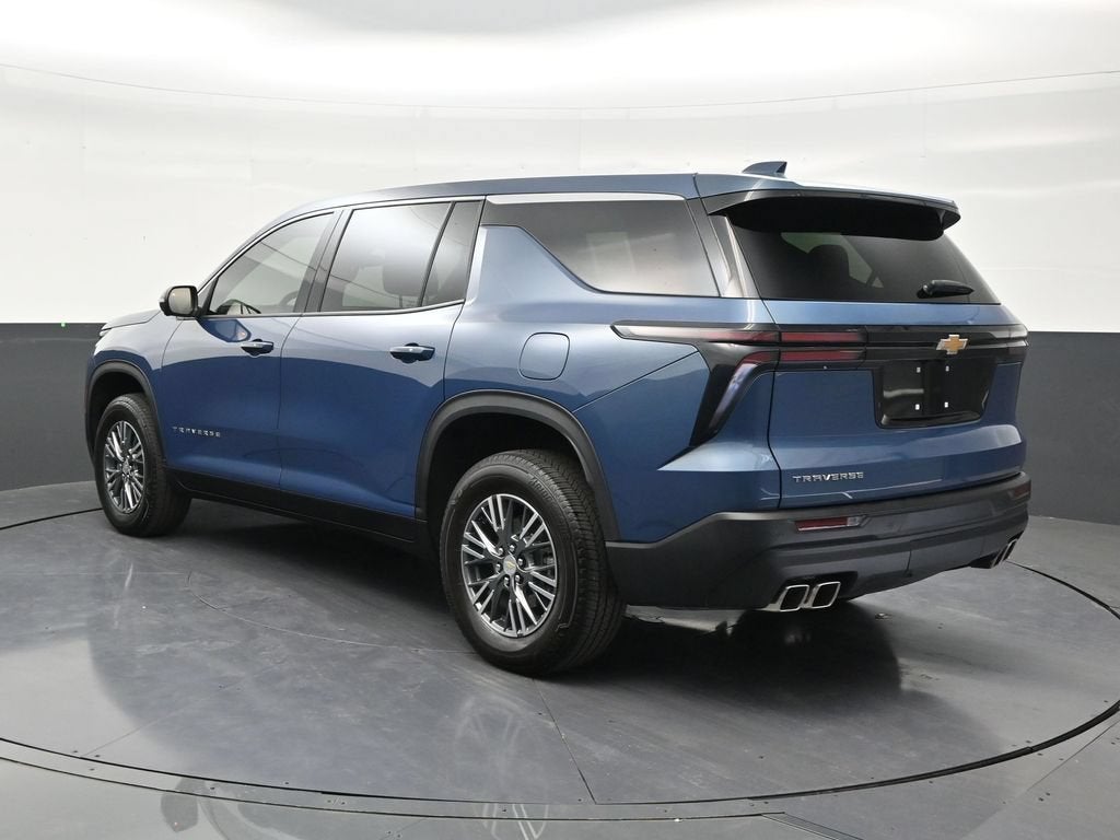 2024 Chevrolet Traverse LS