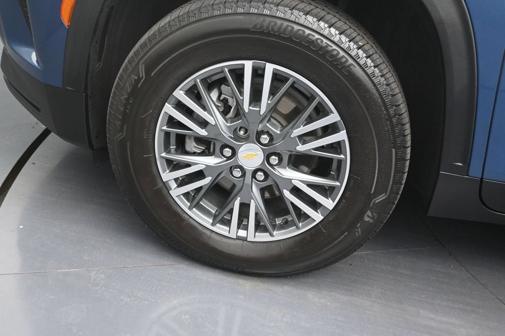 2024 Chevrolet Traverse LS