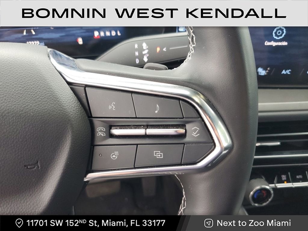 2024 Chevrolet Traverse LS