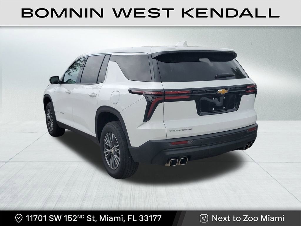 2024 Chevrolet Traverse LS