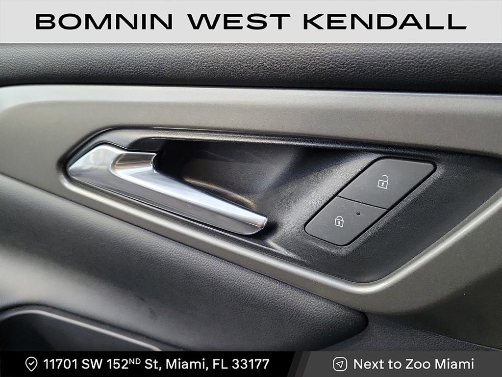 2024 Chevrolet Traverse LS