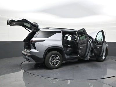 2024 Chevrolet Traverse LS