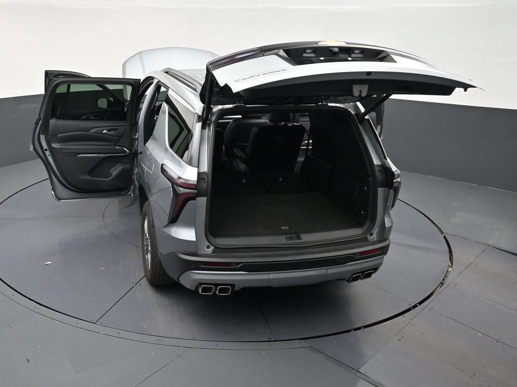 2024 Chevrolet Traverse LS