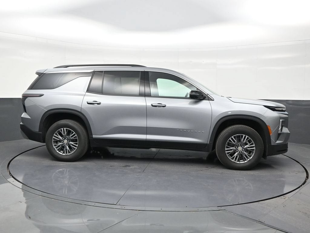 2024 Chevrolet Traverse LS