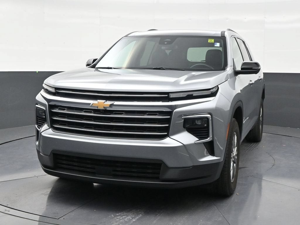 2024 Chevrolet Traverse LS