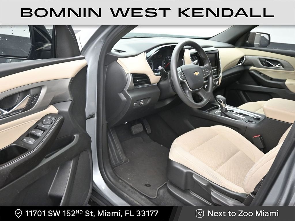 2023 Chevrolet Traverse LS