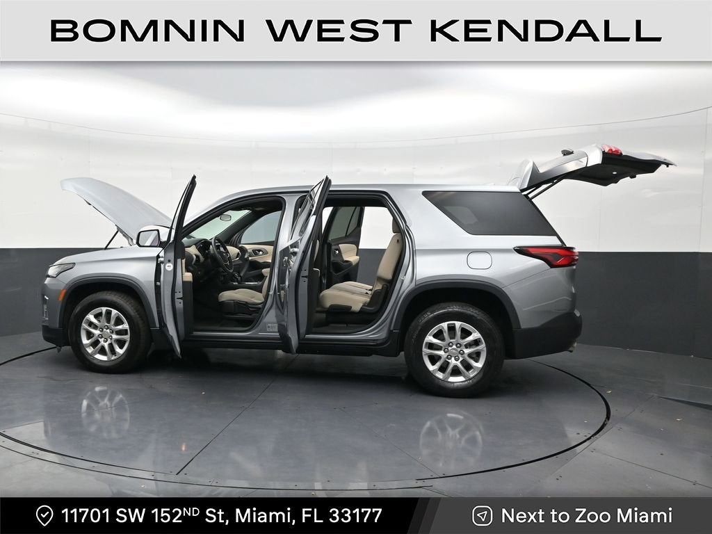 2023 Chevrolet Traverse LS