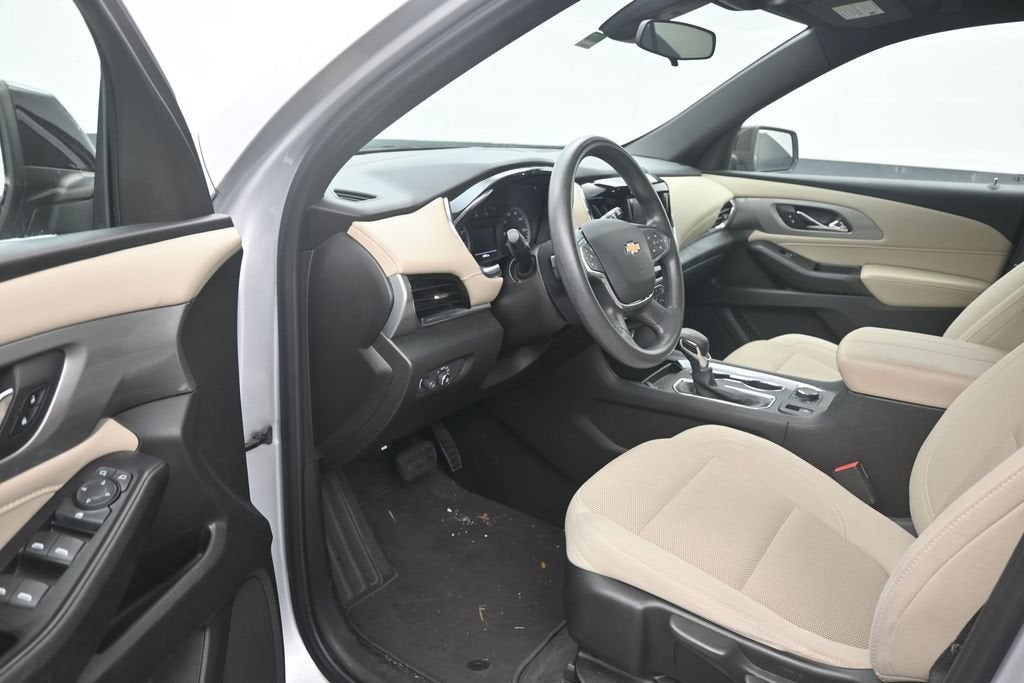 2022 Chevrolet Traverse LS