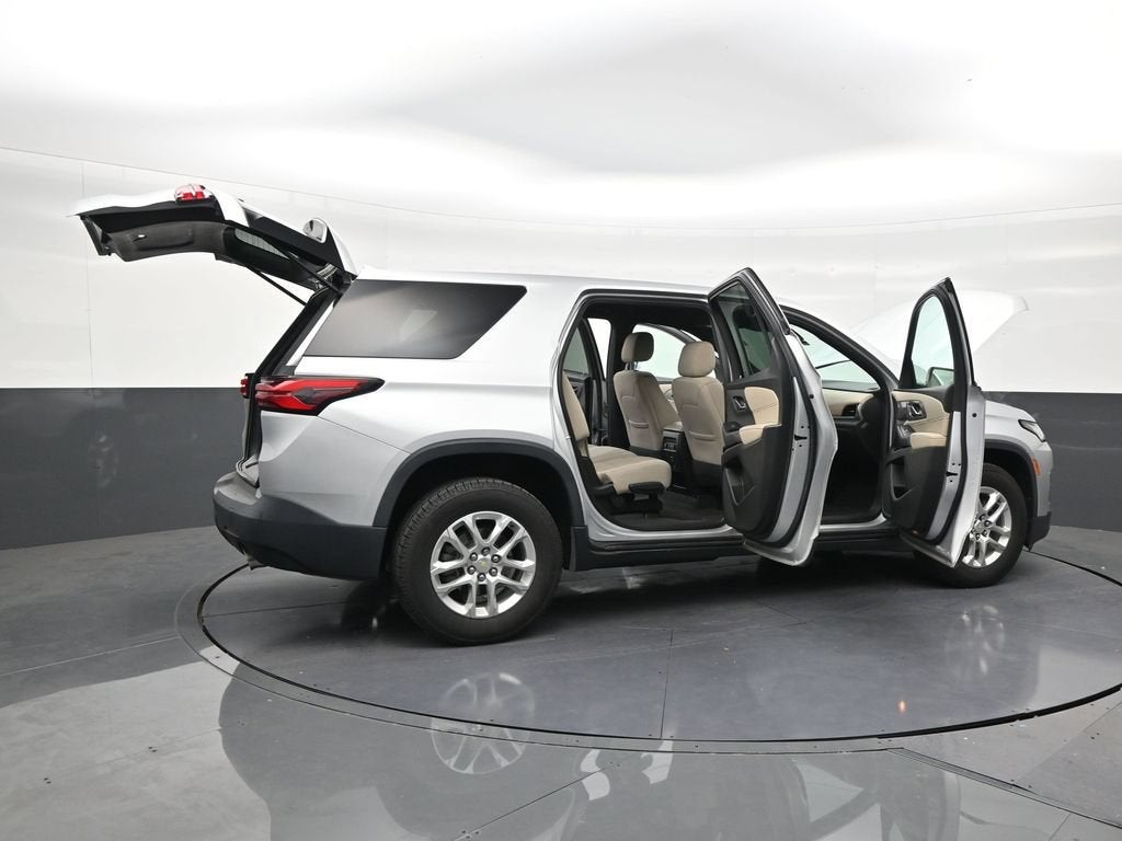 2022 Chevrolet Traverse LS