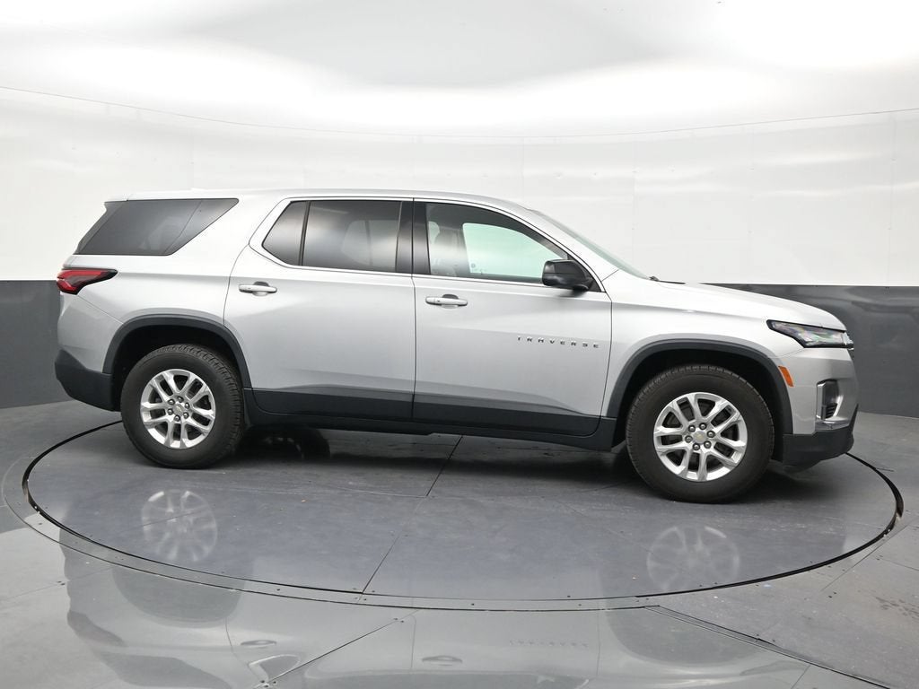 2022 Chevrolet Traverse LS