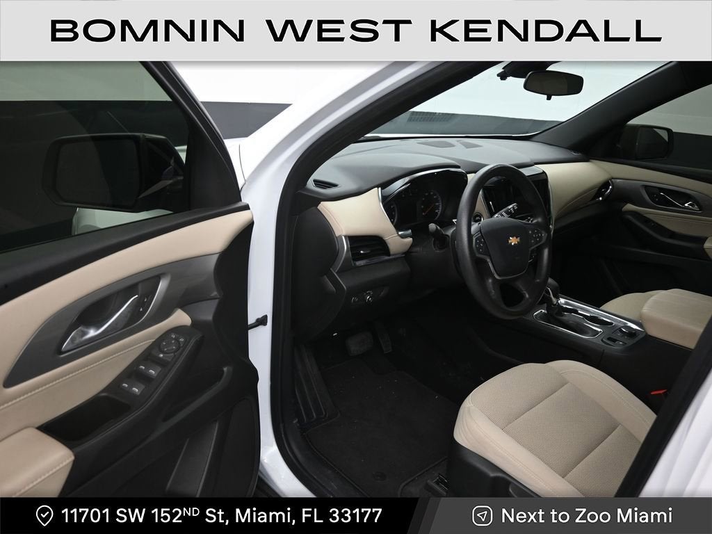 2023 Chevrolet Traverse LS