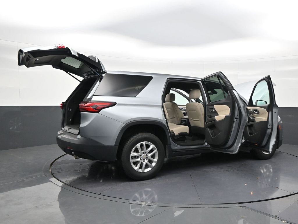 2023 Chevrolet Traverse LS