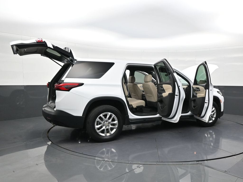 2023 Chevrolet Traverse LS