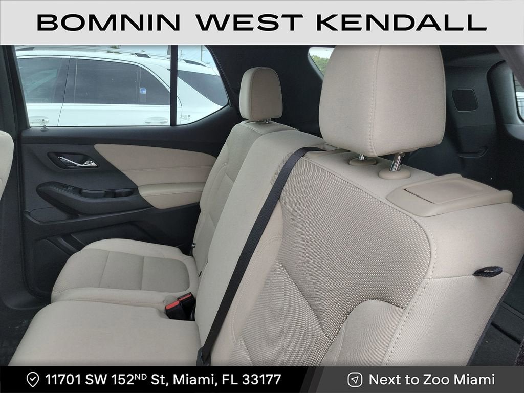 2023 Chevrolet Traverse LS