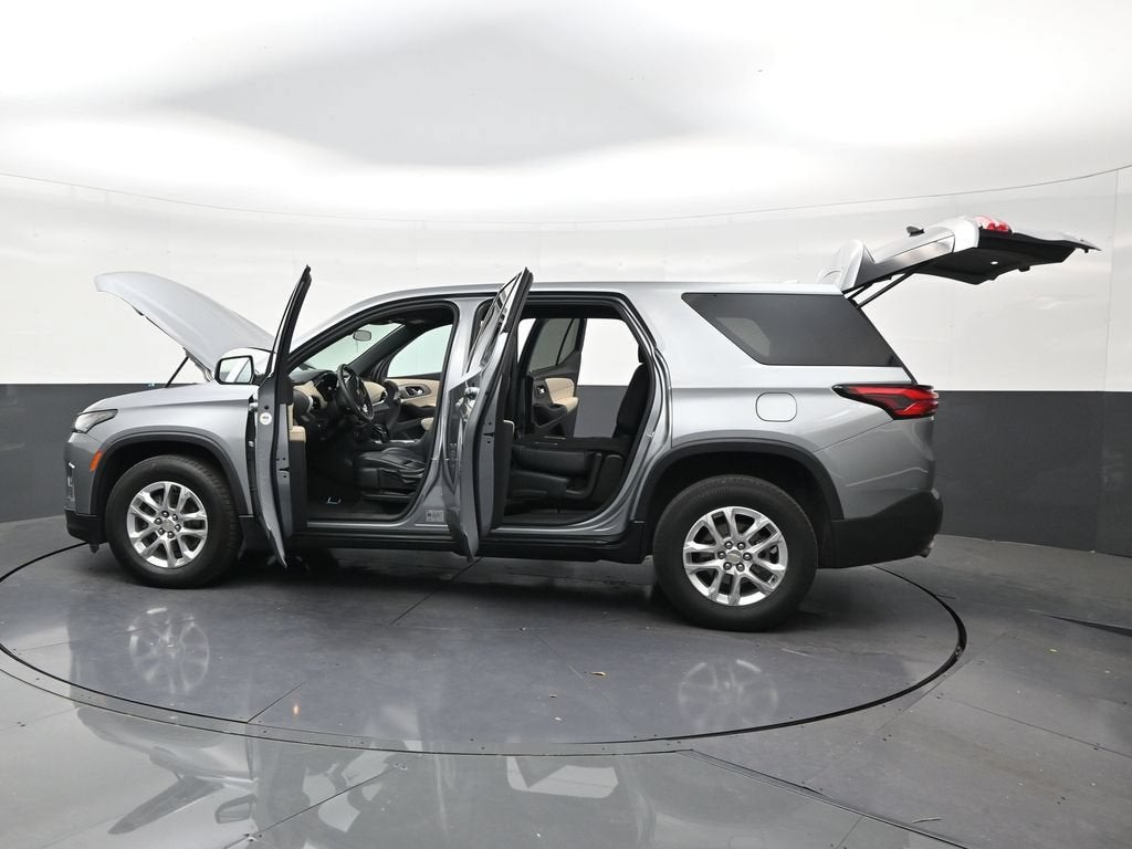 2023 Chevrolet Traverse LS