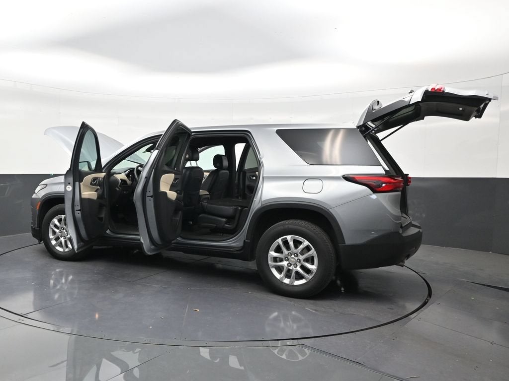 2023 Chevrolet Traverse LS