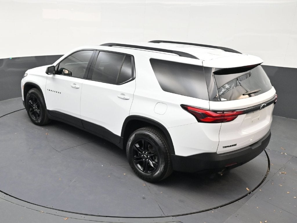 2022 Chevrolet Traverse LS