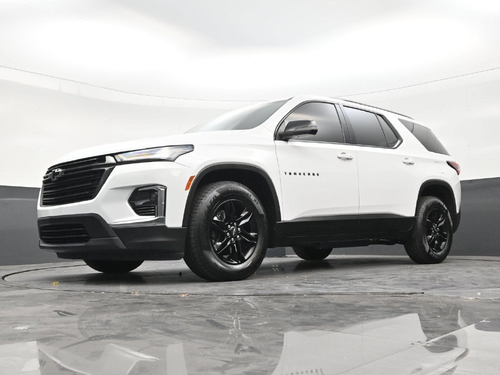 2022 Chevrolet Traverse LS