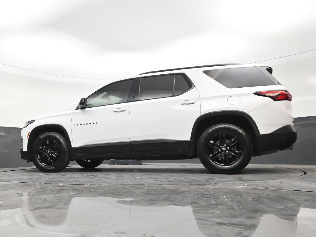 2022 Chevrolet Traverse LS