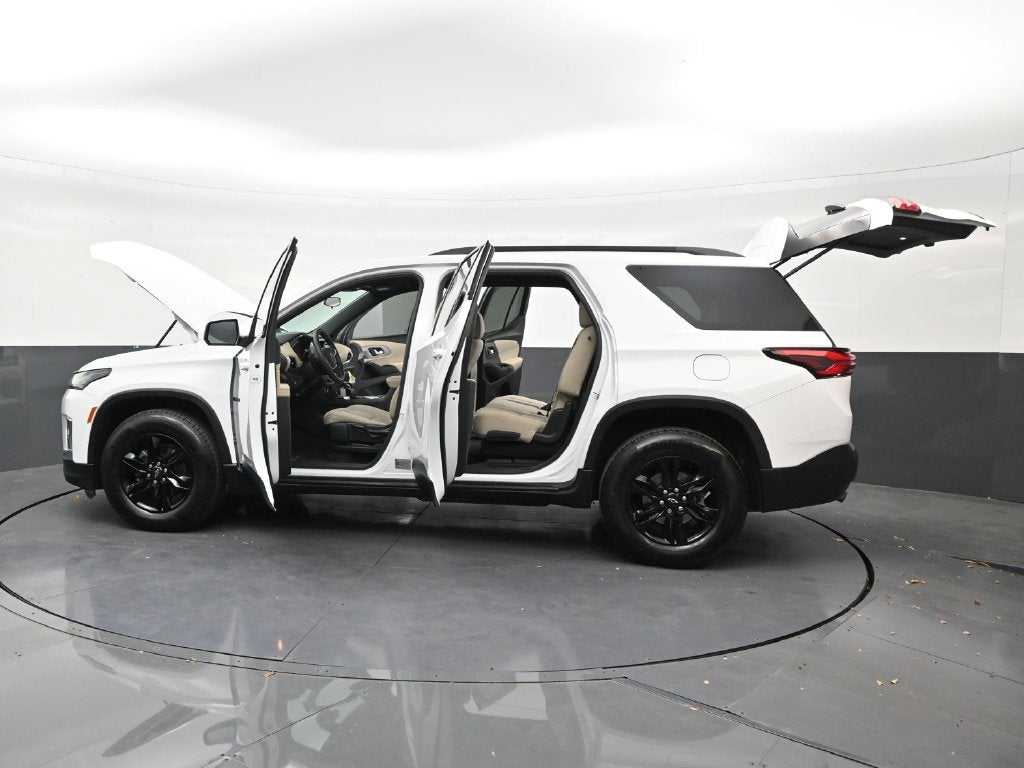 2022 Chevrolet Traverse LS