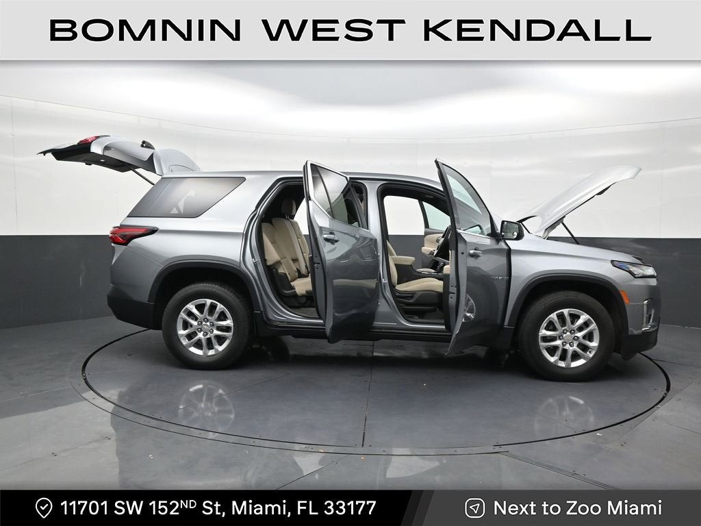 2023 Chevrolet Traverse LS