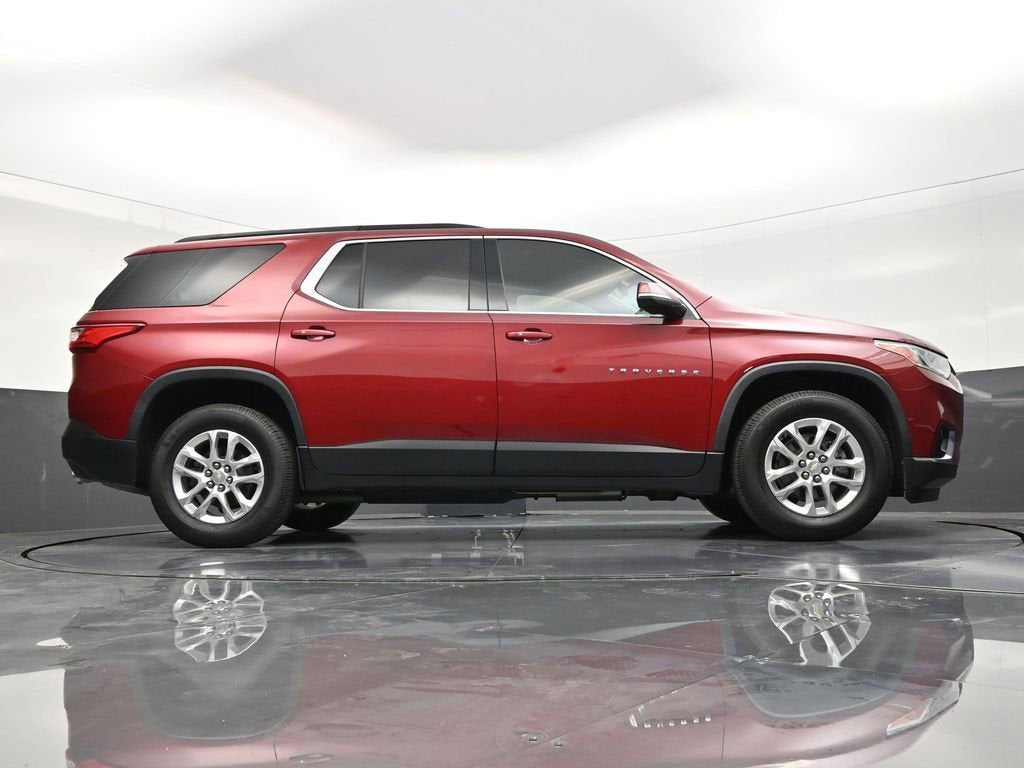 2021 Chevrolet Traverse LT Cloth