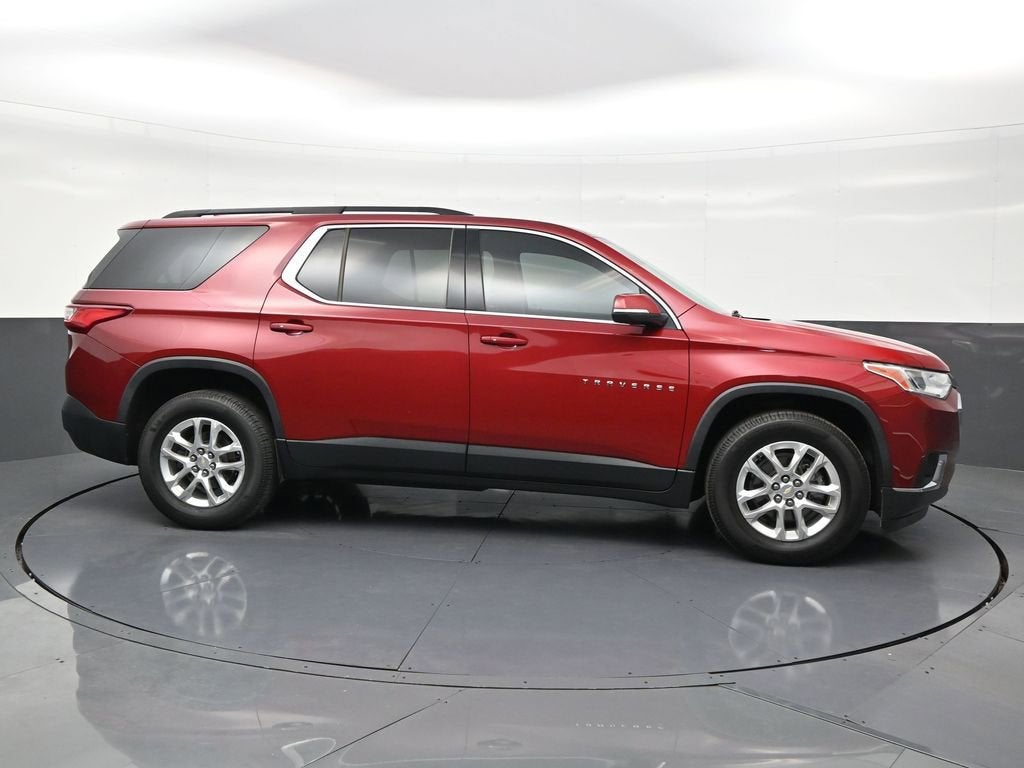 2021 Chevrolet Traverse LT Cloth