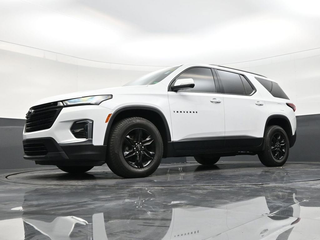 2022 Chevrolet Traverse LT Cloth