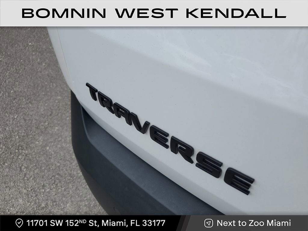 2022 Chevrolet Traverse LT Cloth