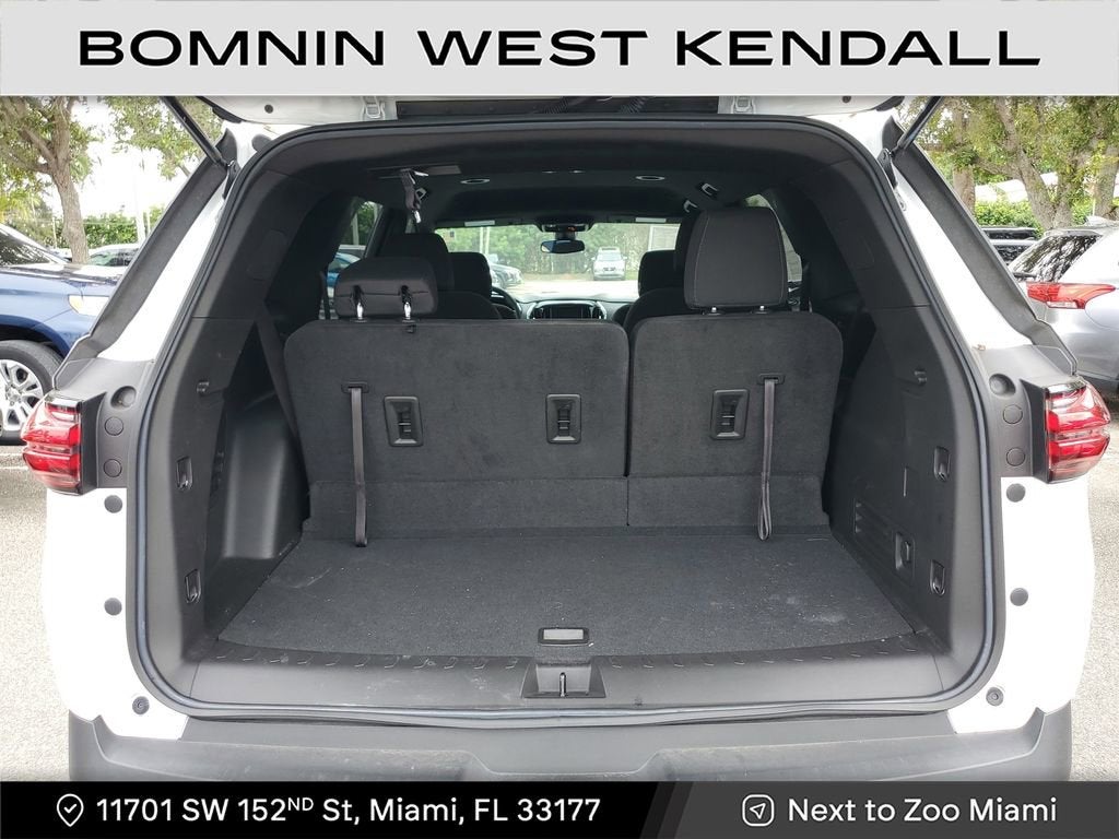 2022 Chevrolet Traverse LT Cloth