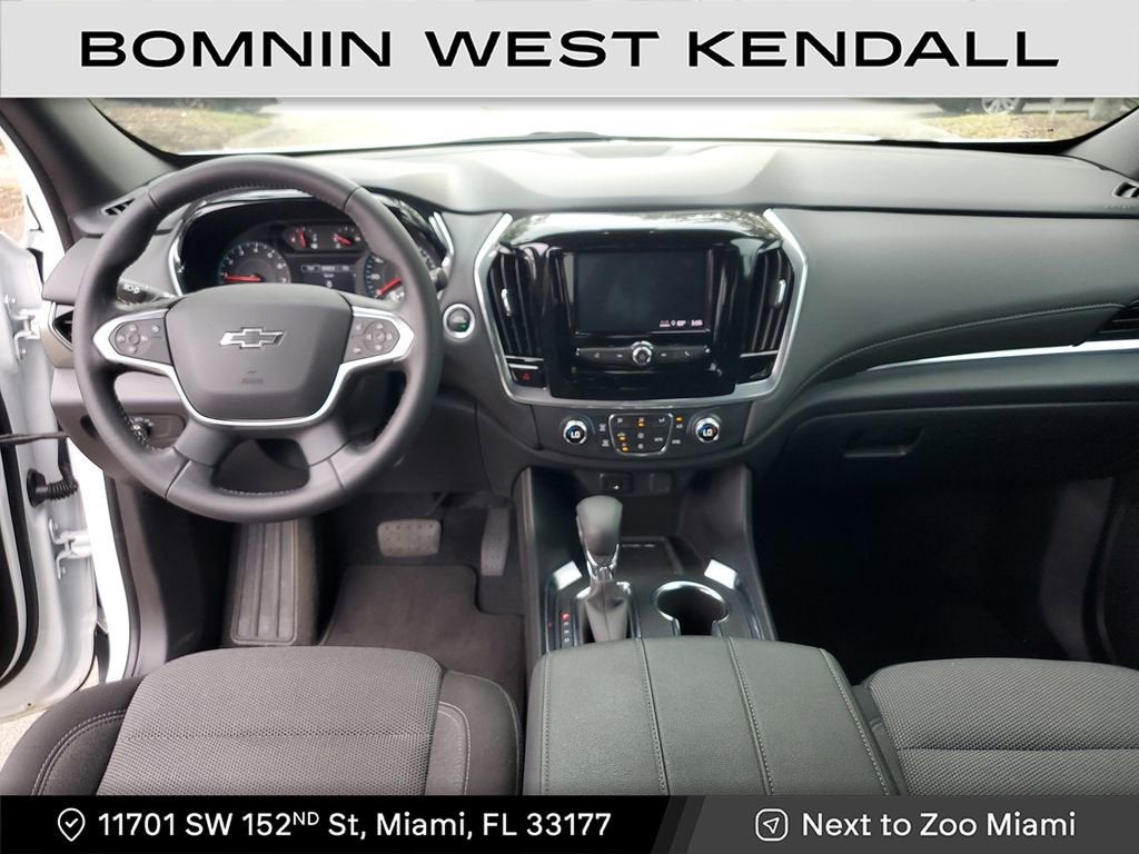 2022 Chevrolet Traverse LT Cloth