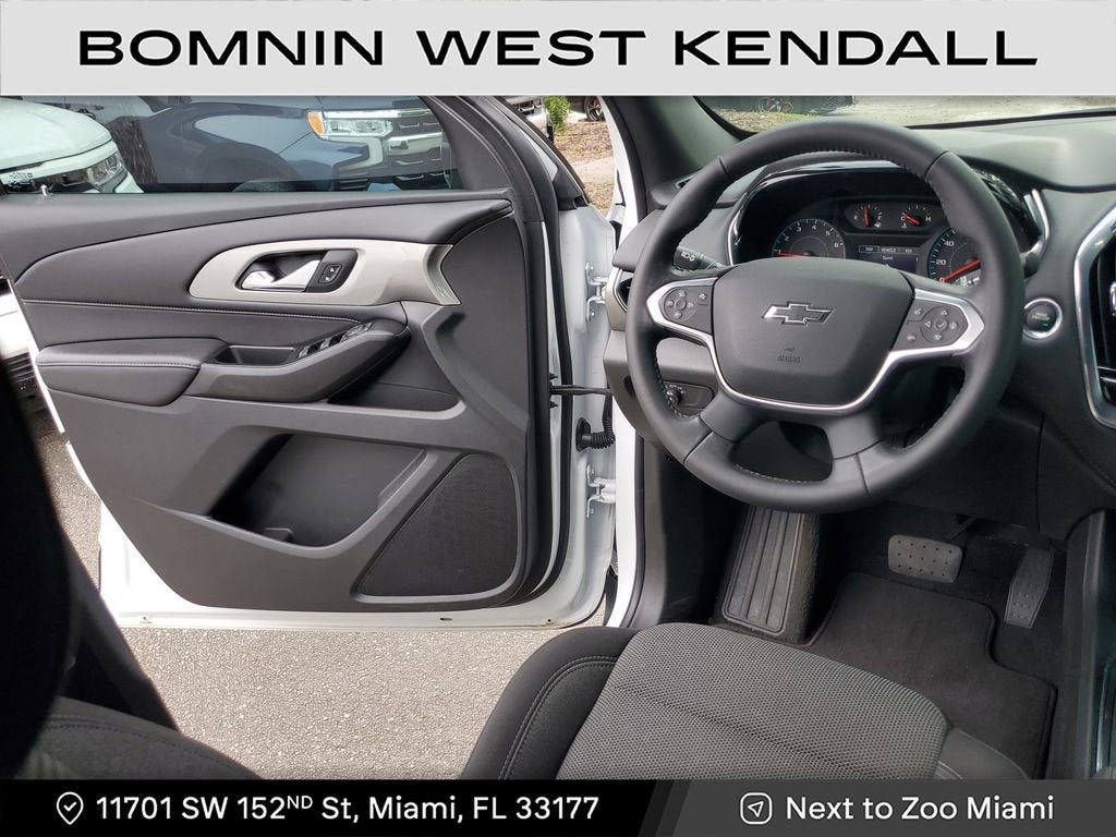 2022 Chevrolet Traverse LT Cloth