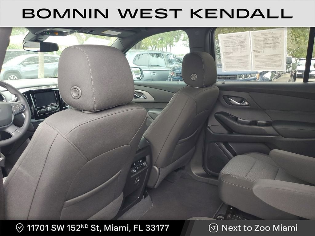 2022 Chevrolet Traverse LT Cloth