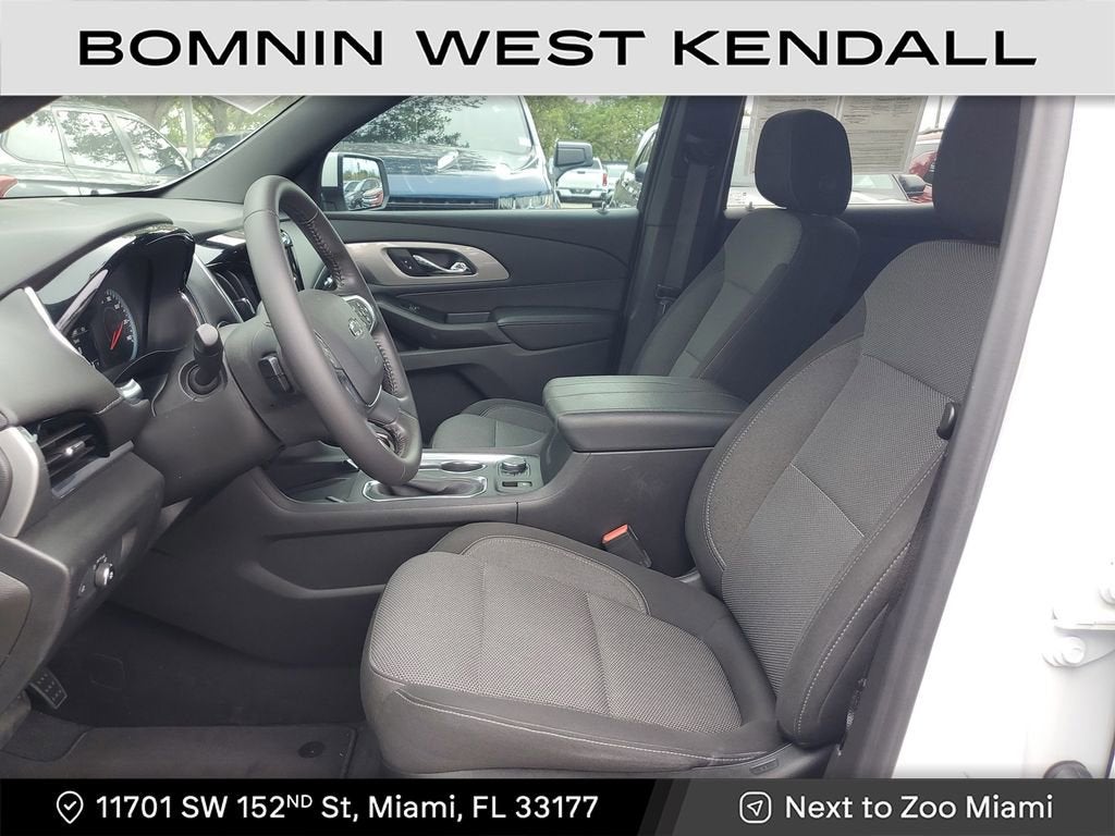 2022 Chevrolet Traverse LT Cloth