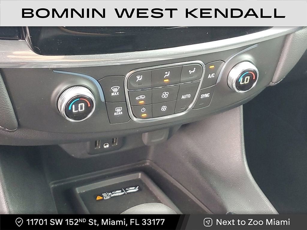 2022 Chevrolet Traverse LT Cloth