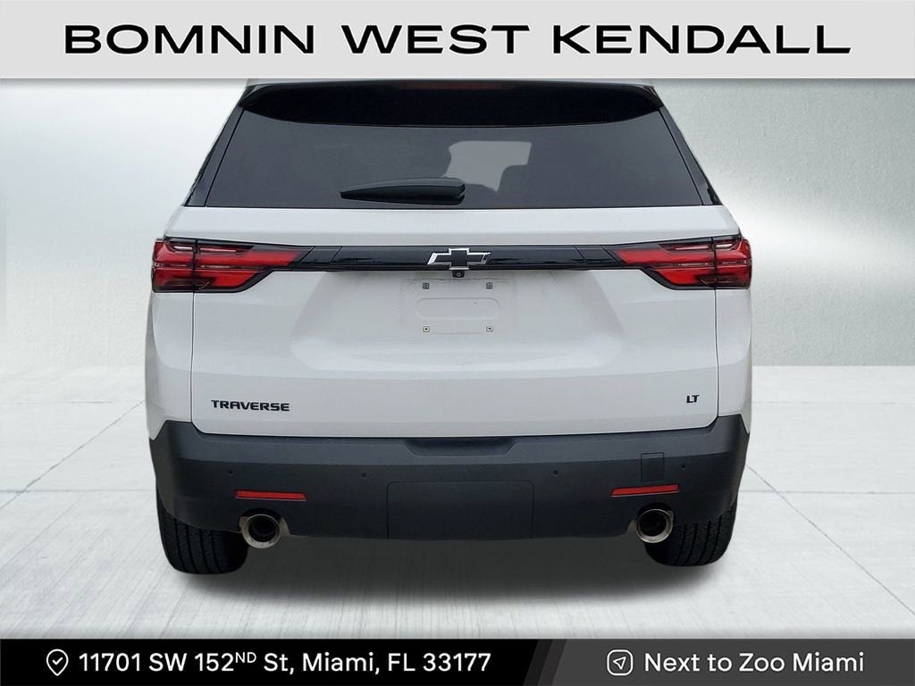 2022 Chevrolet Traverse LT Cloth