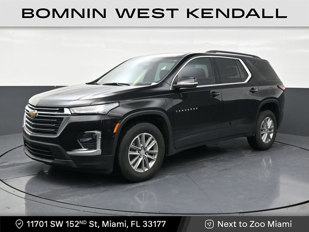 2023 Chevrolet Traverse LT Cloth