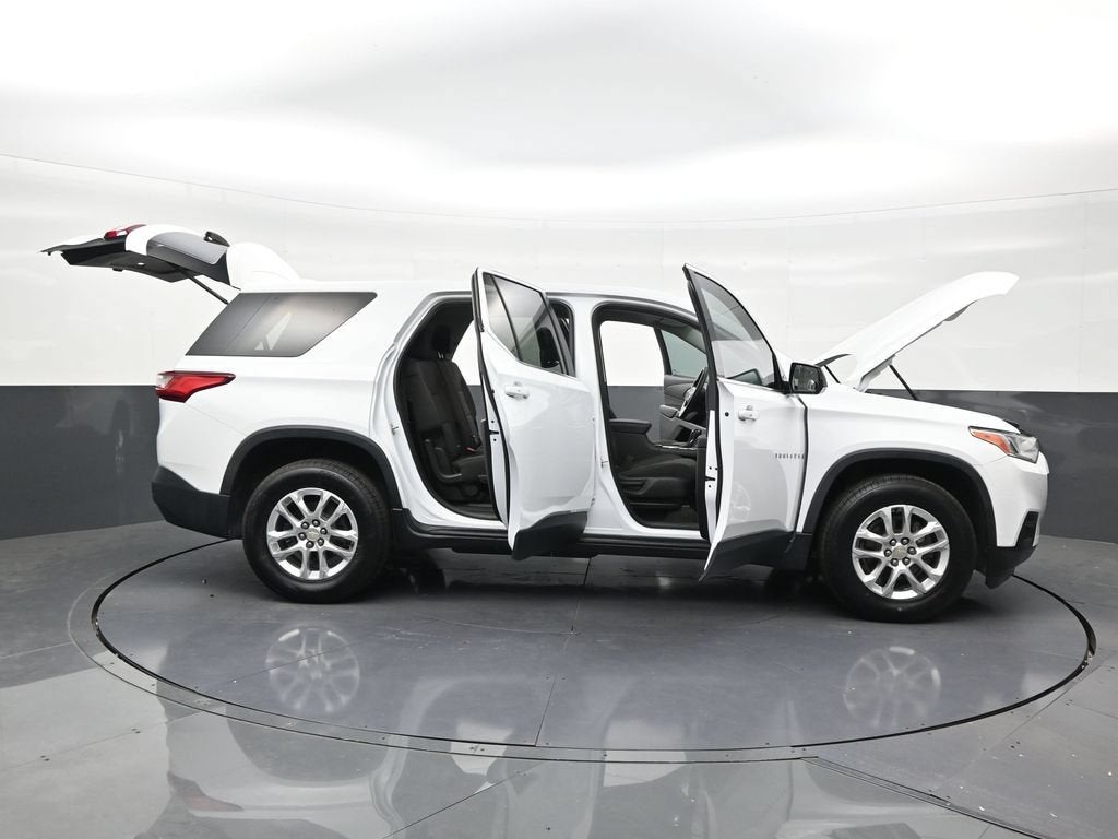 2018 Chevrolet Traverse LT Cloth